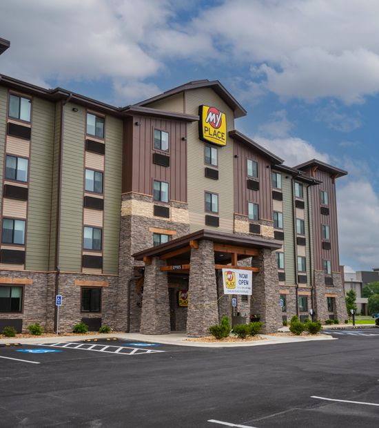 Jonesboro, AR Hotel exterior