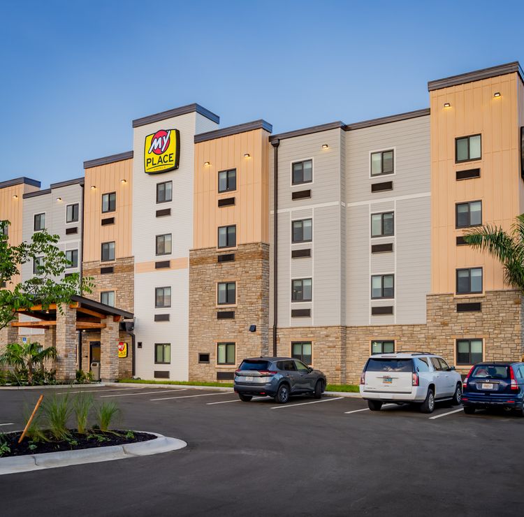 Port Charlotte hotel exterior