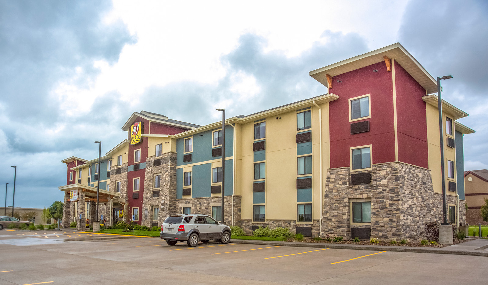 Exterior of My Place Hotel-Davenport, IA.