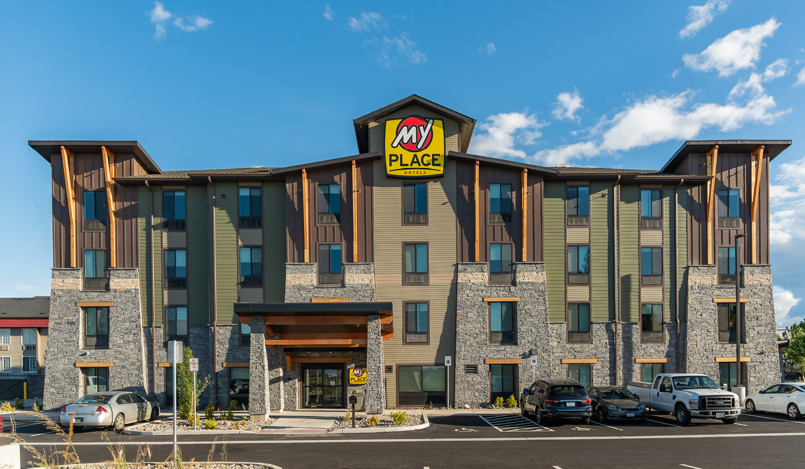 Wide exterior of My Place Hotel-Portland East, OR.